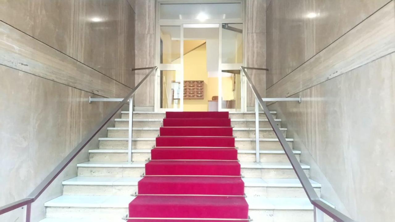 Luna D'Est Bed & Breakfast Rome Bagian luar foto